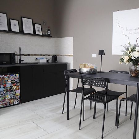 Grey Apartment Caiazzo Экстерьер фото
