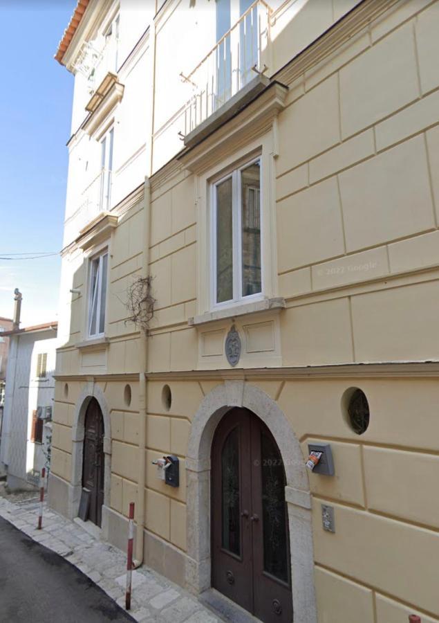 Grey Apartment Caiazzo Экстерьер фото