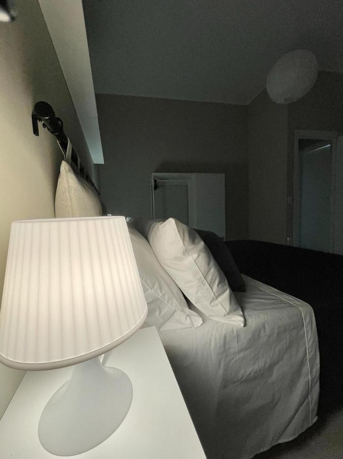 Grey Apartment Caiazzo Экстерьер фото