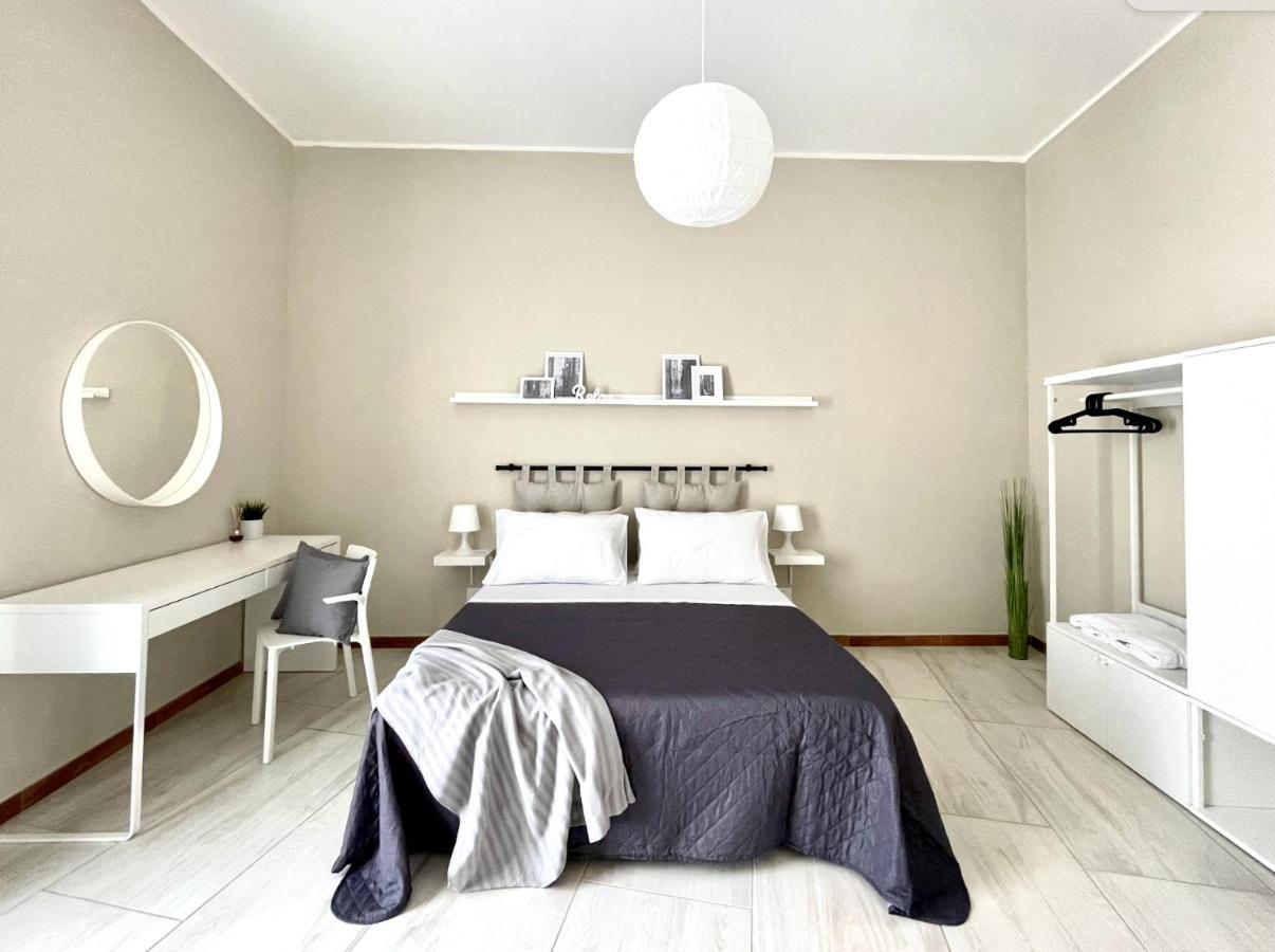 Grey Apartment Caiazzo Экстерьер фото